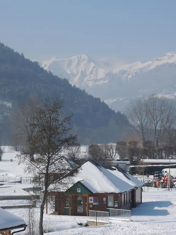 Hotel Bellevue Chambon-sur-Lac France