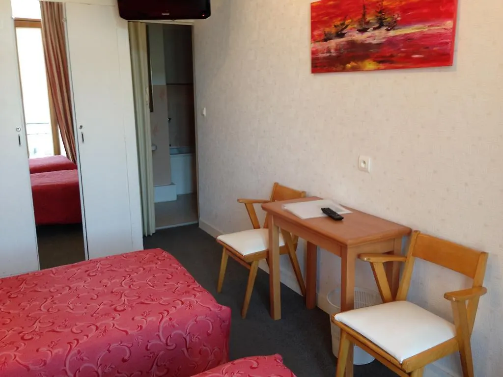 Hotel Bellevue Chambon-sur-Lac